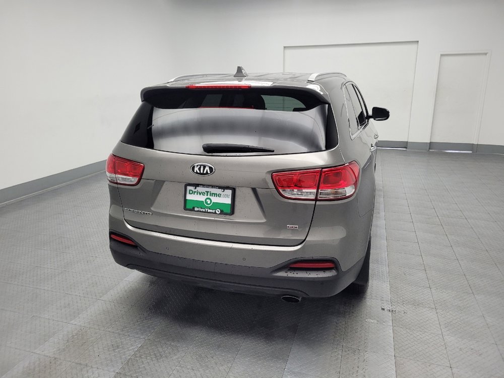 Used 2018 Kia Sorento LX image 7