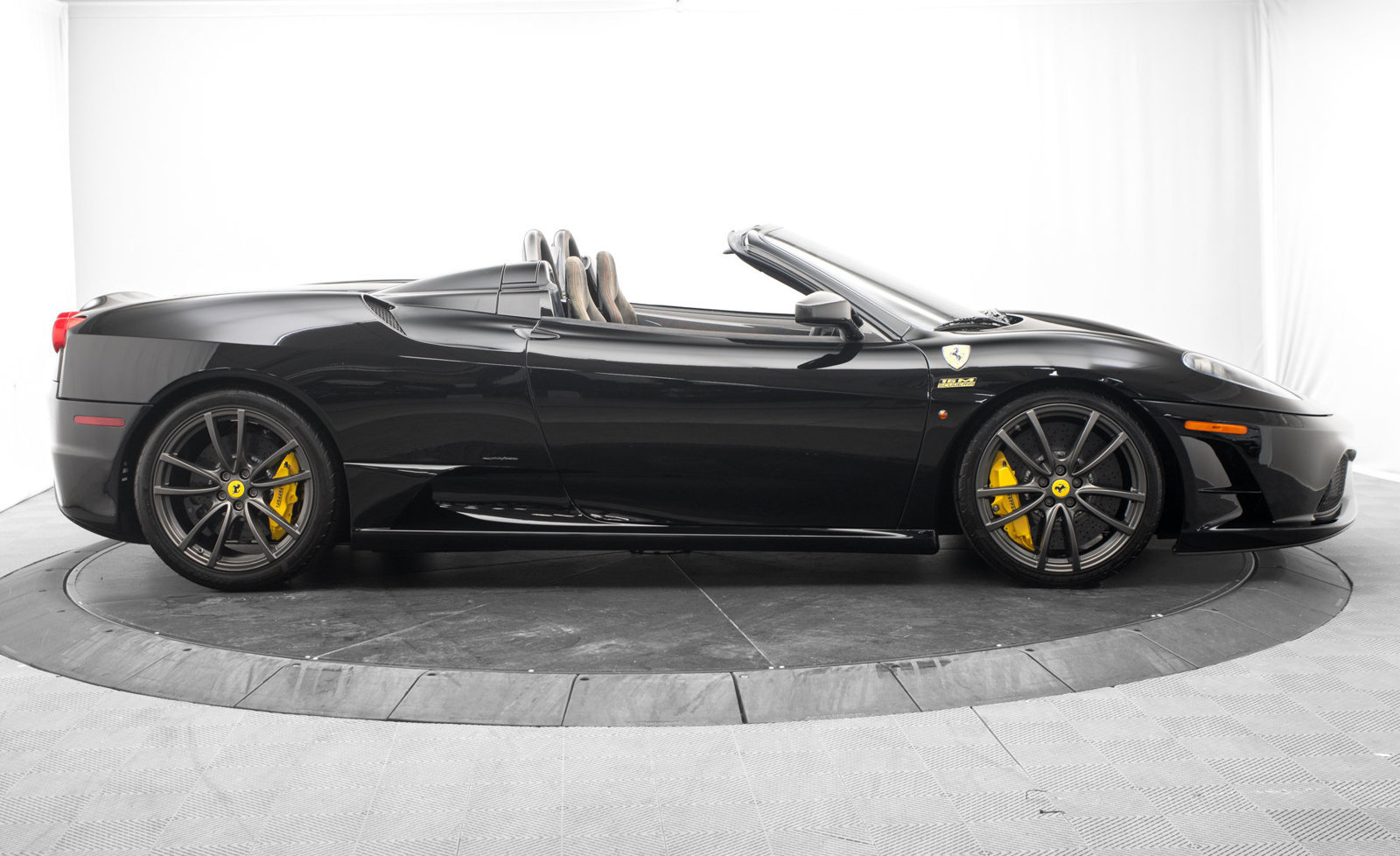 Used 2009 Ferrari F430 Scuderia RWD image 2