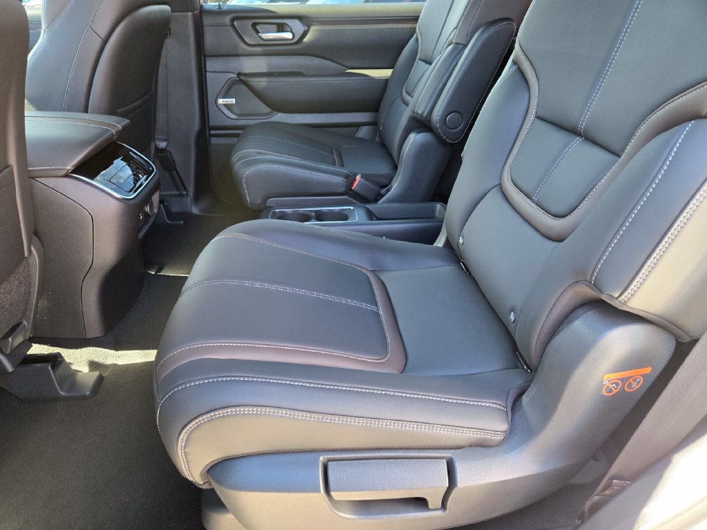 New 2026 Nissan Armada SL w/ Captain's Chari Seat Package AWD/4WD image 14