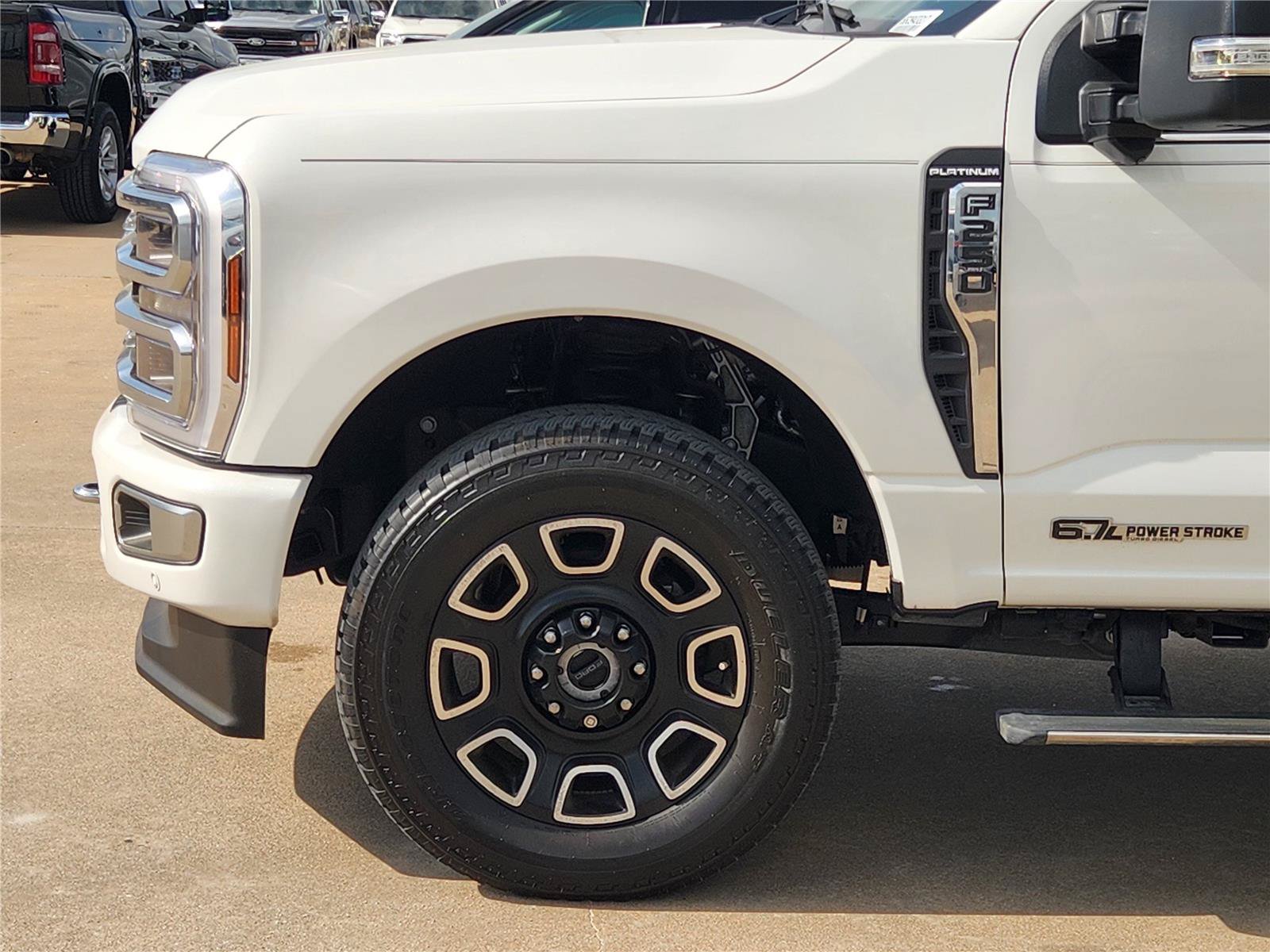Used 2024 Ford F250 Platinum AWD/4WD image 7