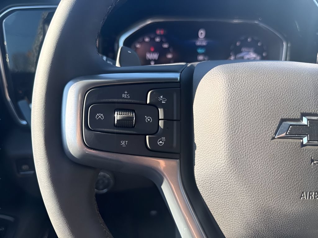 Used 2026 Chevrolet Silverado 1500 LT Trail Boss w/ Convenience Package II AWD/4WD image 16