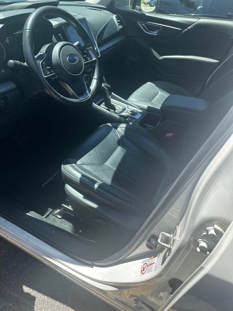 Used 2019 Subaru Forester Limited w/ Popular Package #3 AWD/4WD image 2