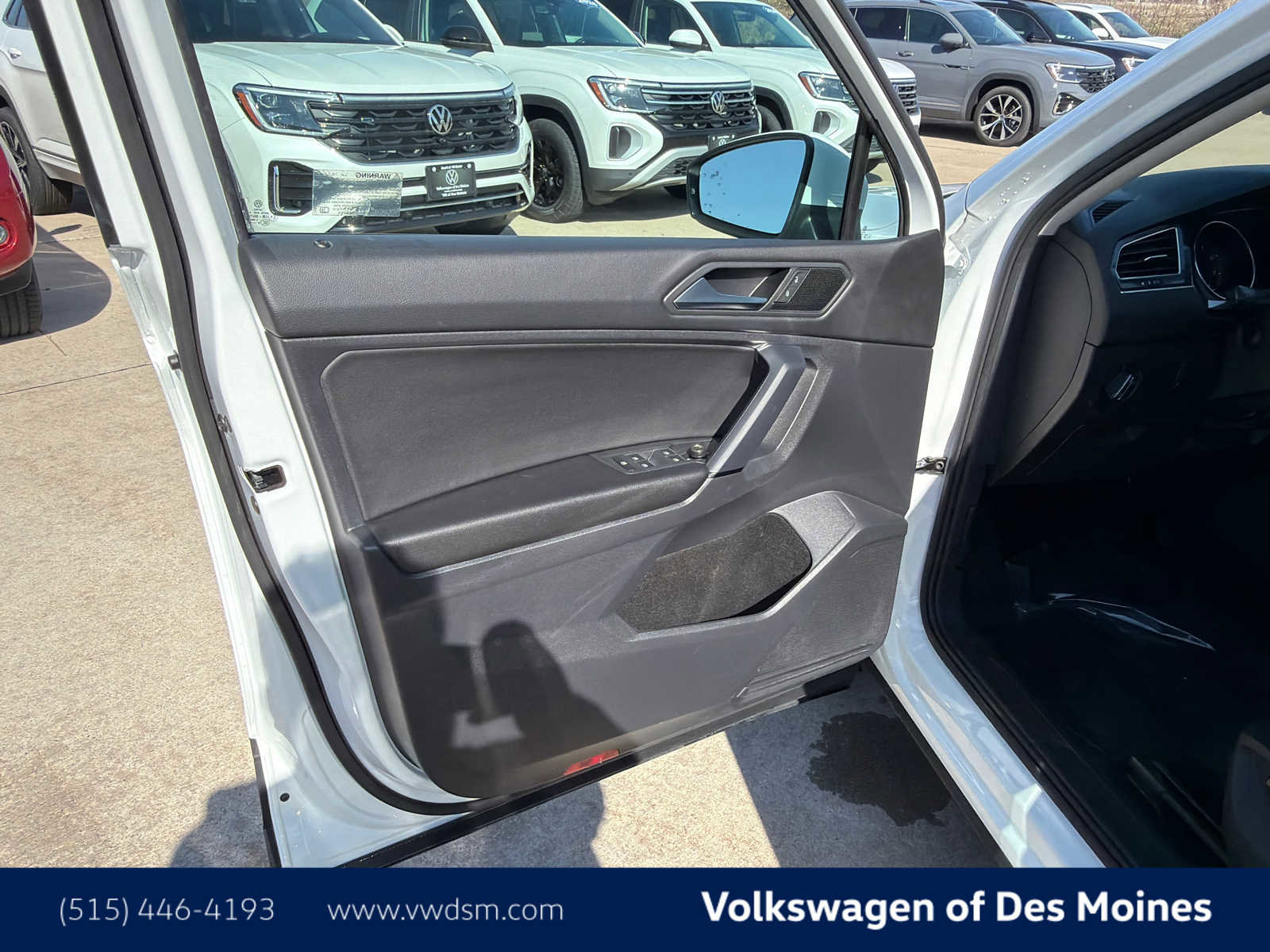 Used 2019 Volkswagen Tiguan SE w/ 3rd Row Seat Package image 21