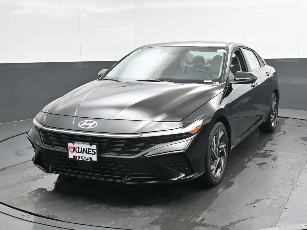 New 2026 Hyundai Elantra Limited FWD image 8