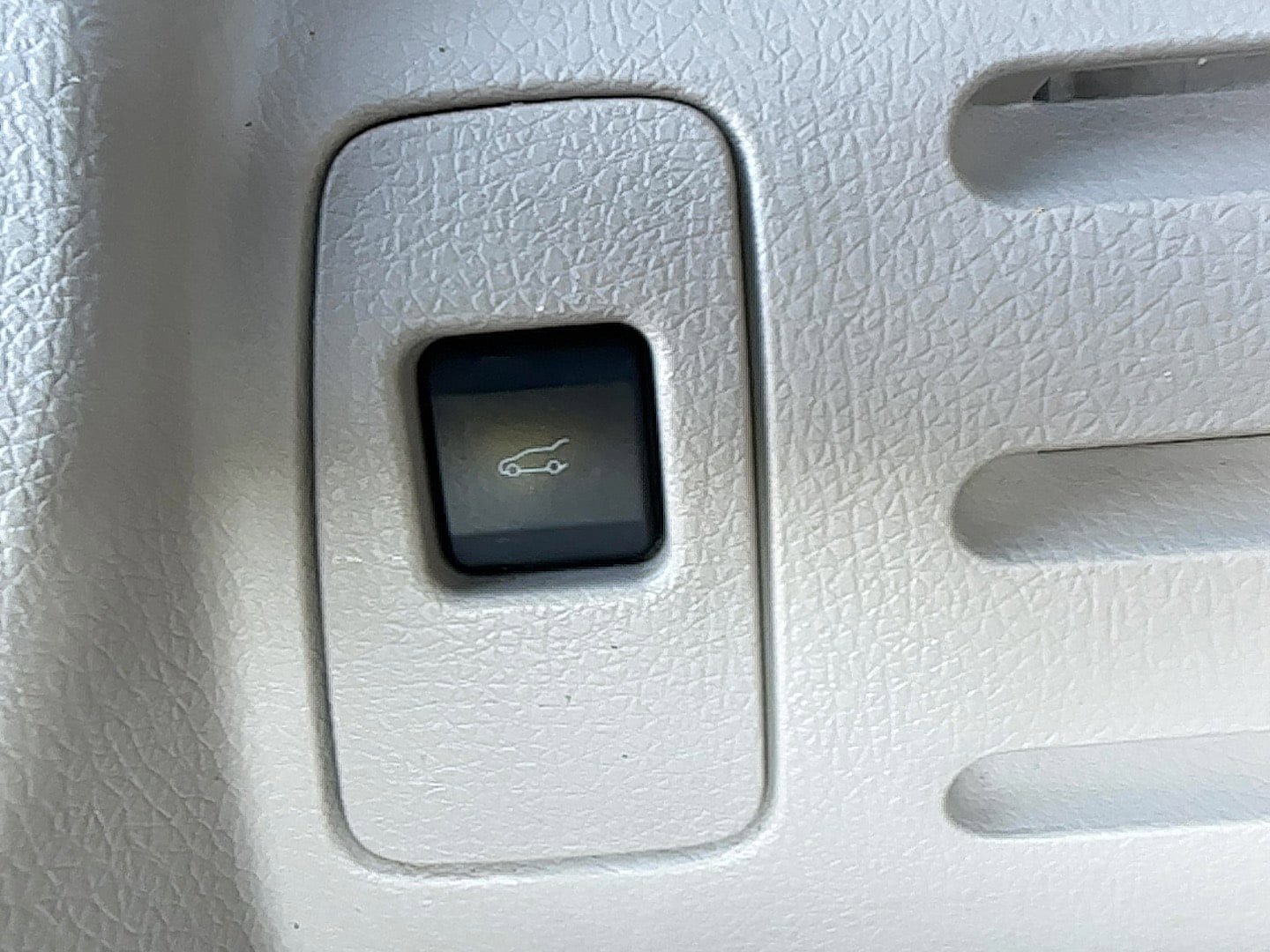 Used 2011 Lincoln MKX AWD w/ 102A Rapid Spec Order Code image 31