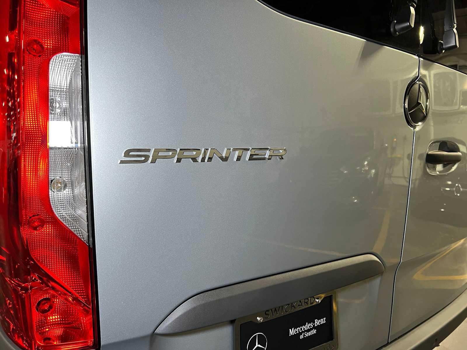 Used 2025 Mercedes-Benz Sprinter 2500 image 15