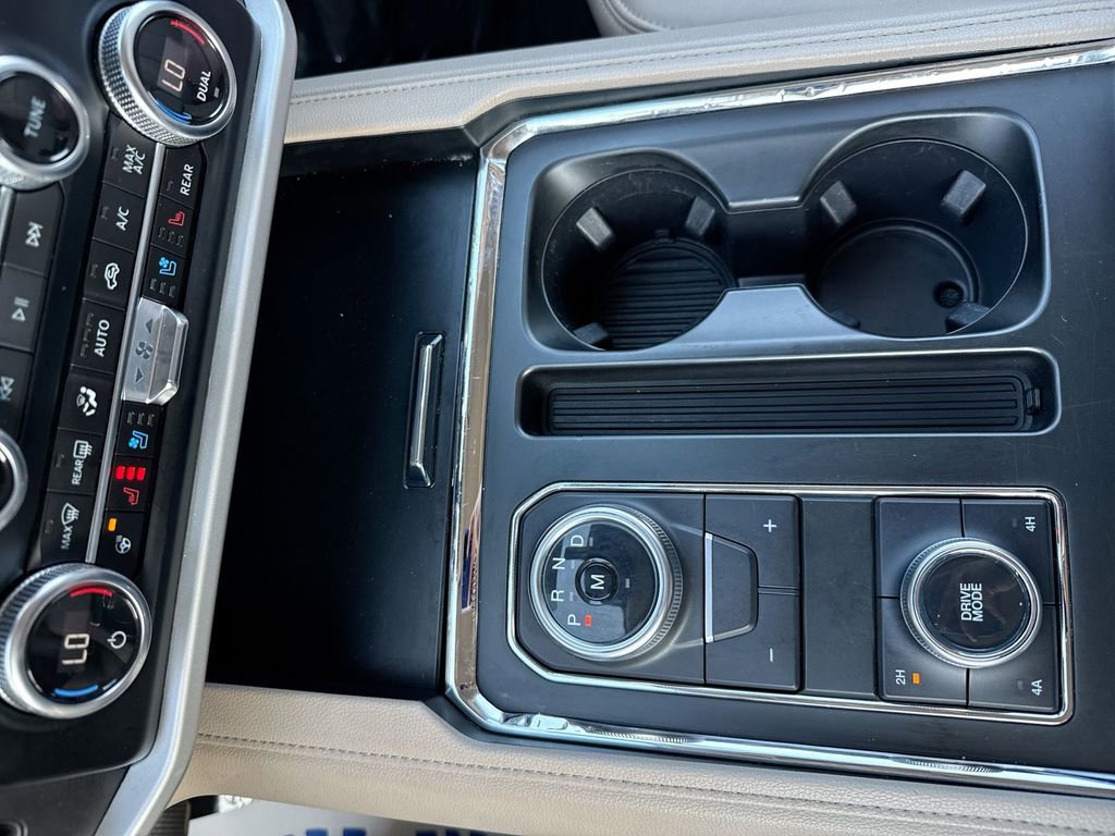 Used 2024 Ford Expedition Max XLT image 20