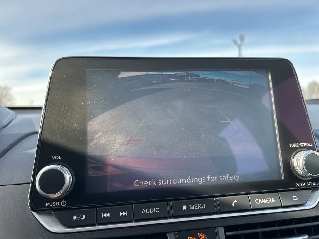 Used 2025 Nissan Altima 2.5 SV image 21