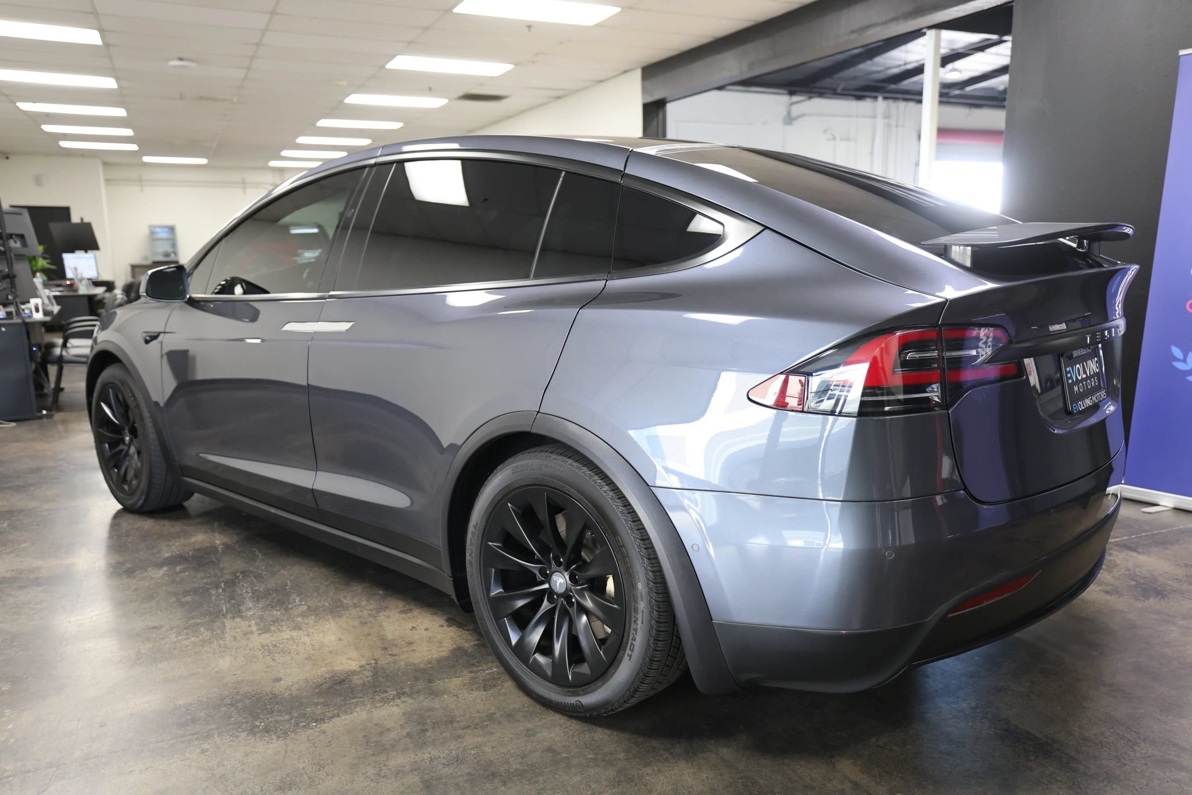 Used 2018 Tesla Model X 100D AWD/4WD image 10