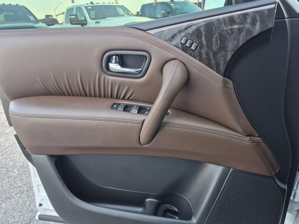 Used 2024 Nissan Armada Platinum w/ Captain's Chairs Package image 17