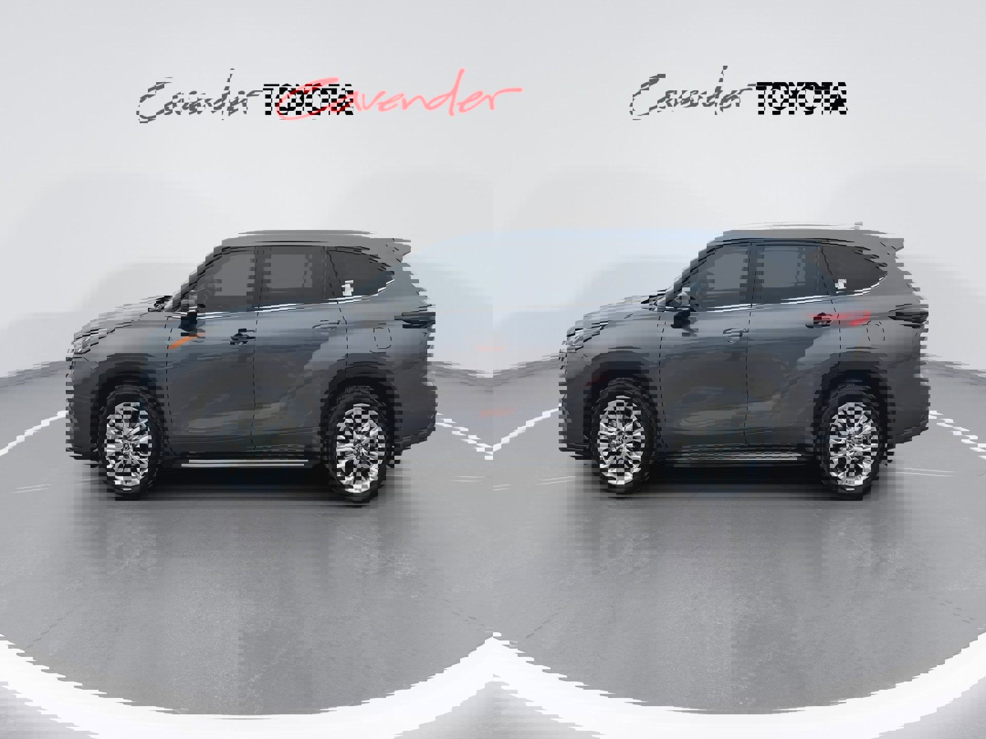 Used 2024 Toyota Highlander Limited image 5