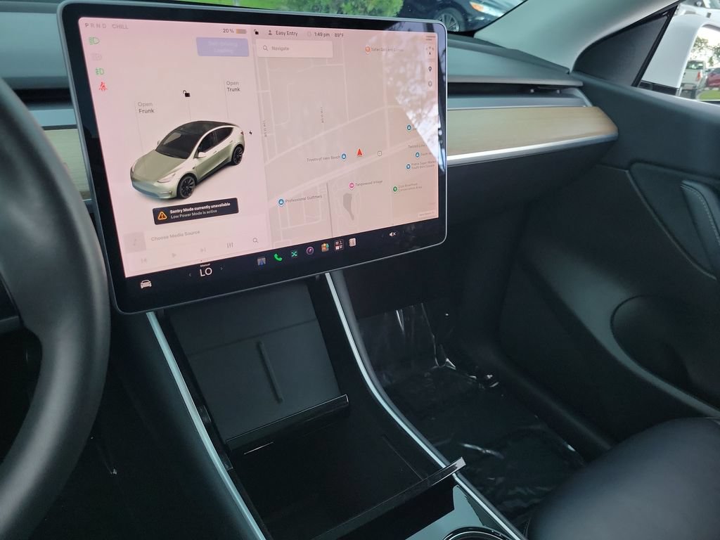 Used 2021 Tesla Model Y Long Range AWD/4WD image 13
