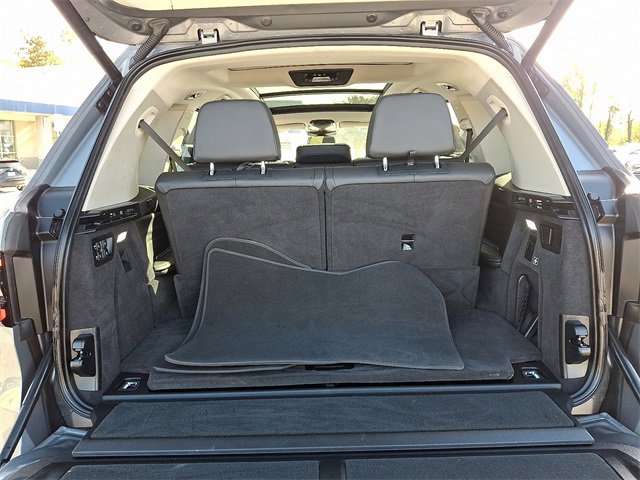 Used 2024 BMW X7 xDrive40i w/ Premium Package image 29
