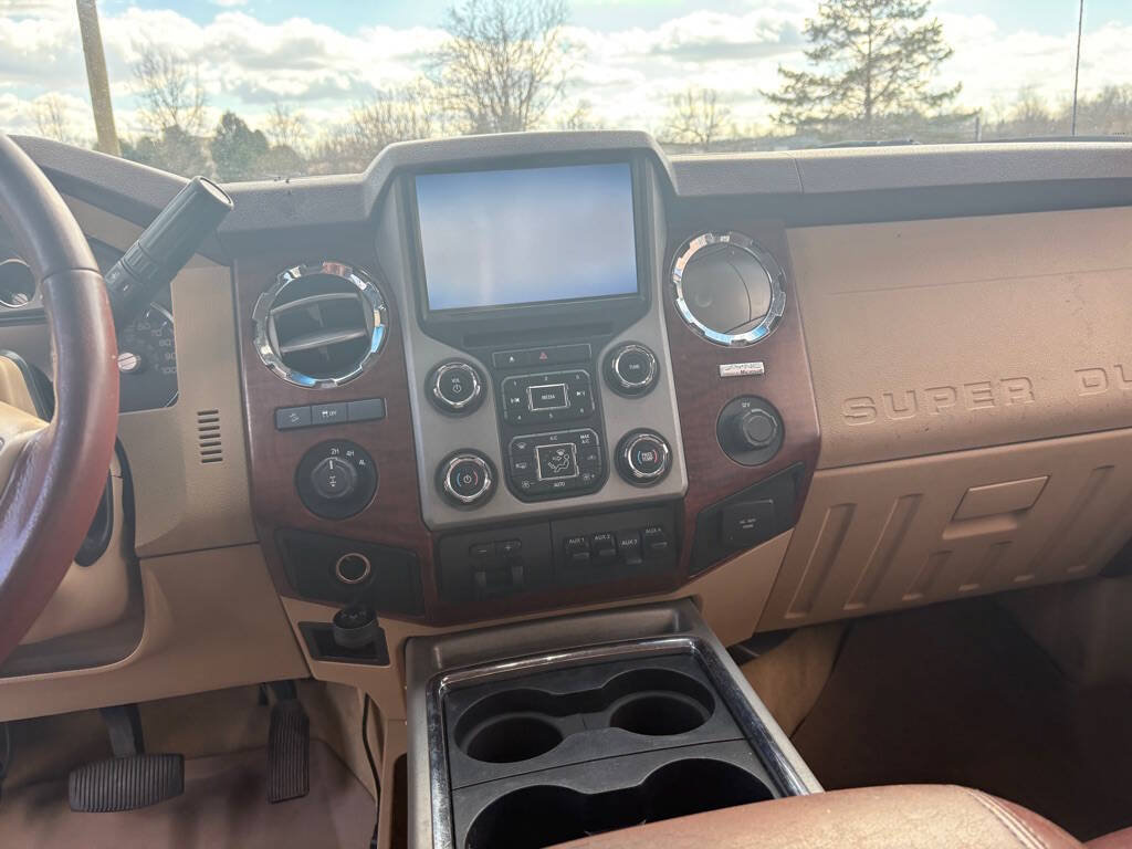 Used 2013 Ford F250 King Ranch w/ King Ranch w/Chrome Pkg AWD/4WD image 25