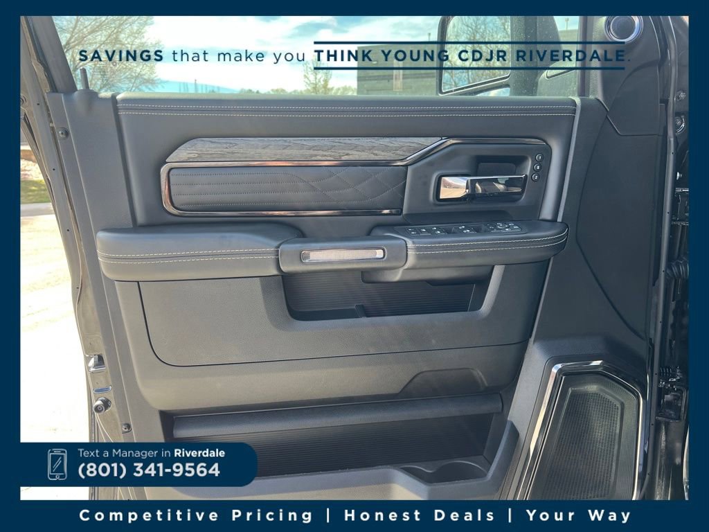 Used 2025 RAM 3500 Limited image 10