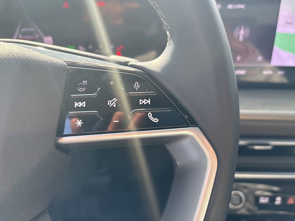 Used 2025 Audi Q5 Premium w/ Convenience Package image 23