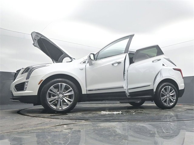 Certified 2025 Cadillac XT5 Premium Luxury image 59