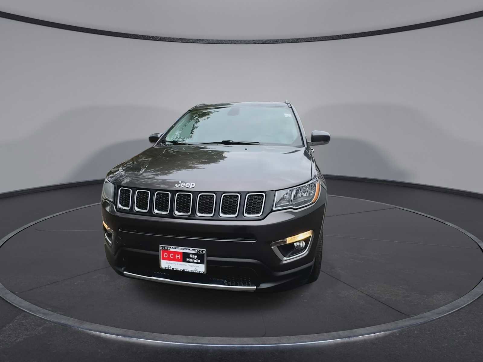 Used 2019 Jeep Compass Limited image 3