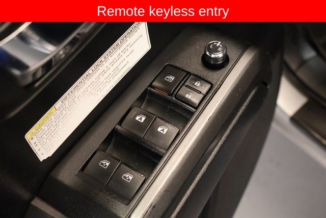 Certified 2018 Toyota Tacoma TRD Off-Road image 12