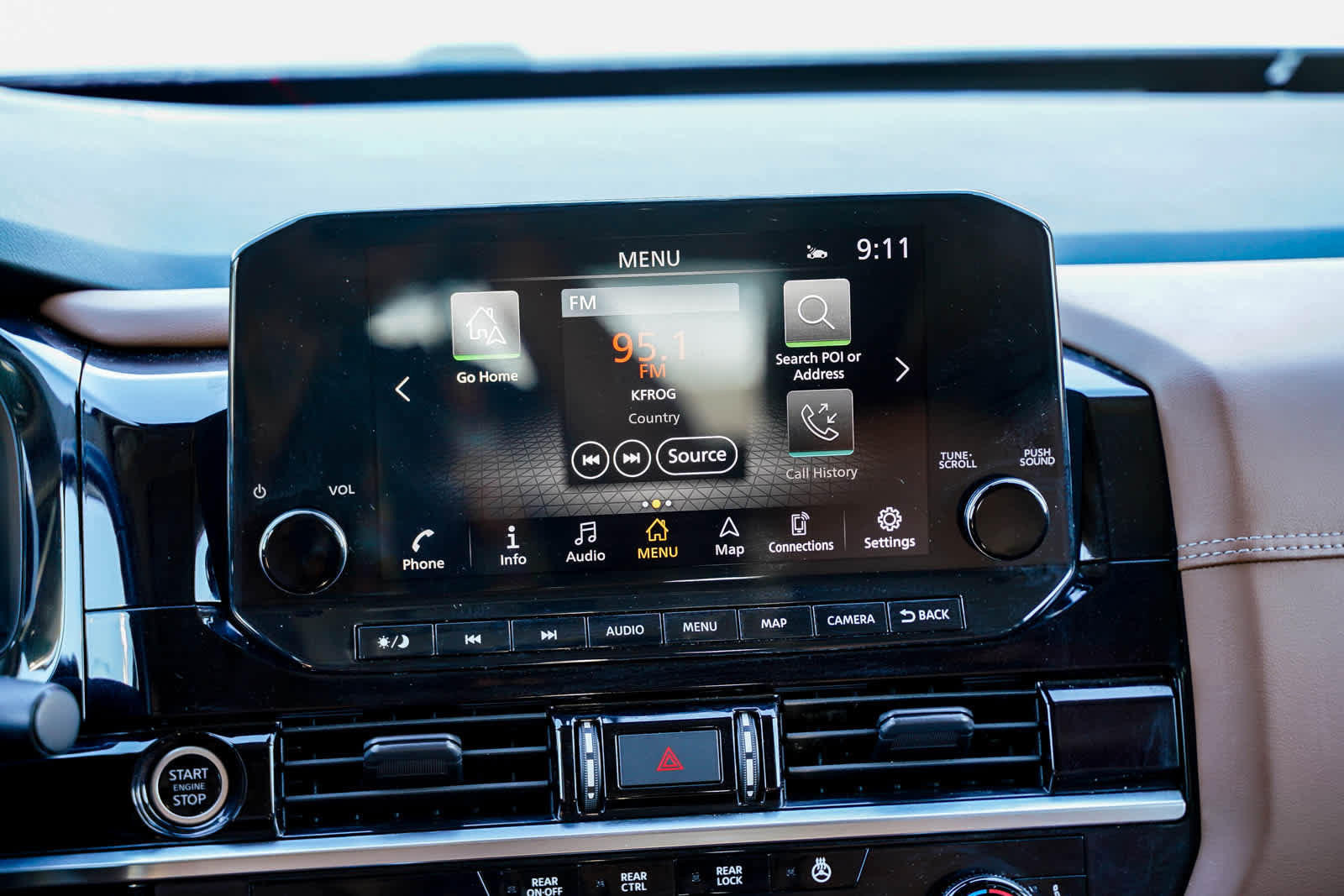 Used 2023 Nissan Pathfinder Platinum image 14