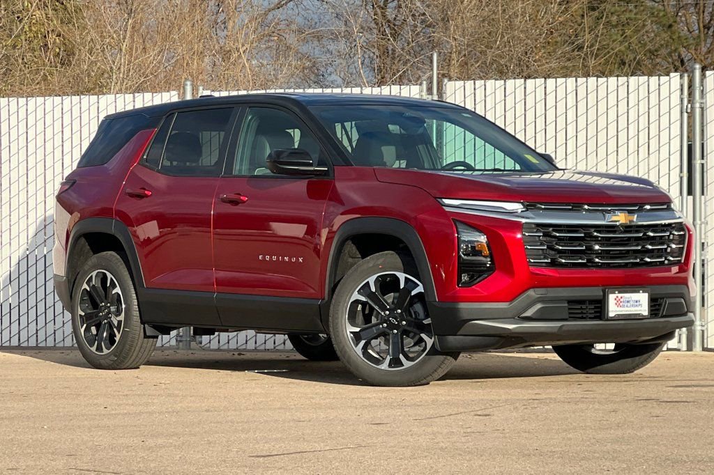 New 2026 Chevrolet Equinox LT w/ Convenience Package II AWD/4WD video 2