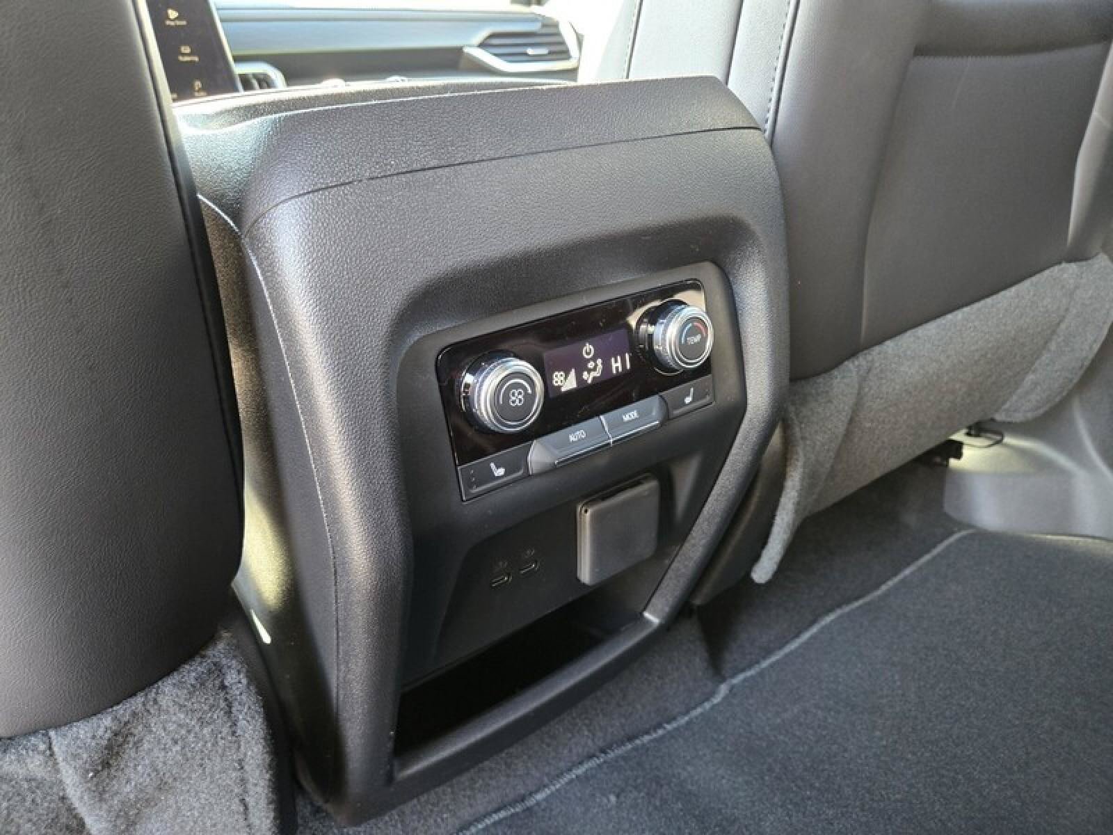 New 2026 GMC Acadia Elevation w/ Elevation Premium Package FWD image 27