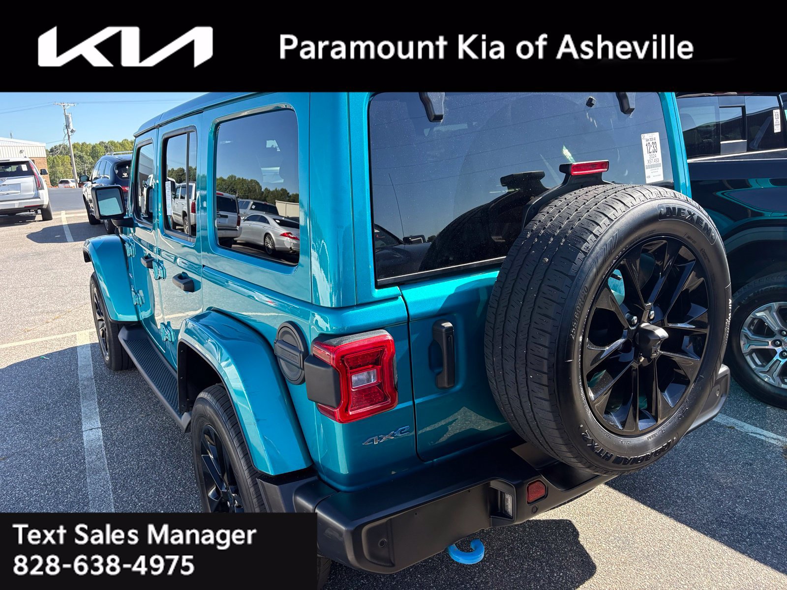 Used 2024 Jeep Wrangler Unlimited Sahara w/ Technology Group AWD/4WD image 6