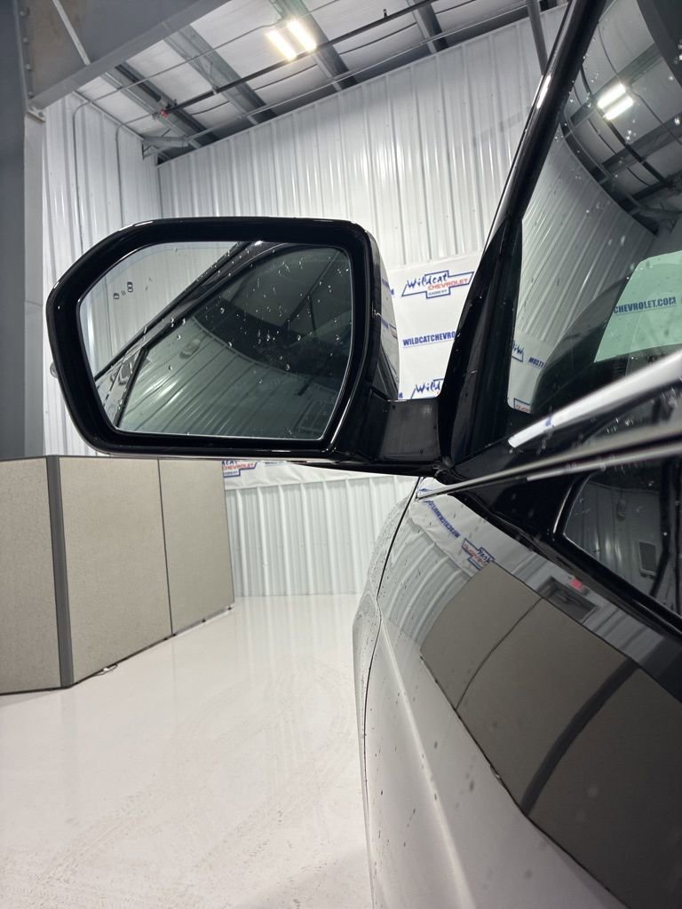 Used 2024 Ford Expedition Limited image 13