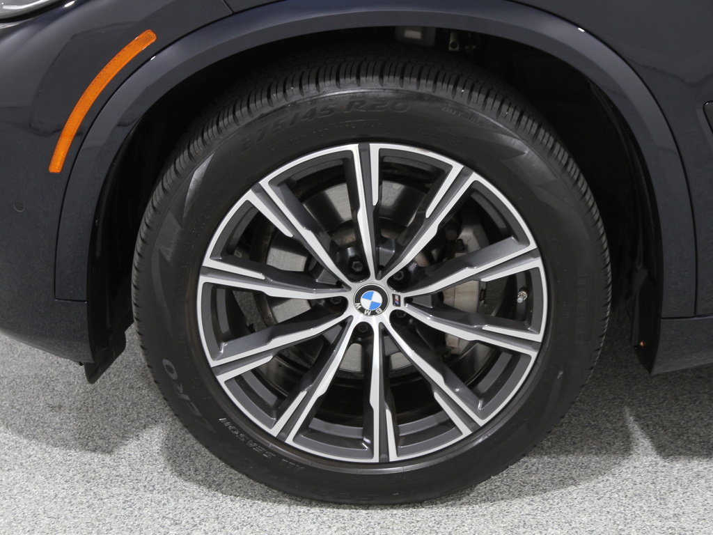 Used 2022 BMW X5 xDrive40i w/ M Sport Package image 24