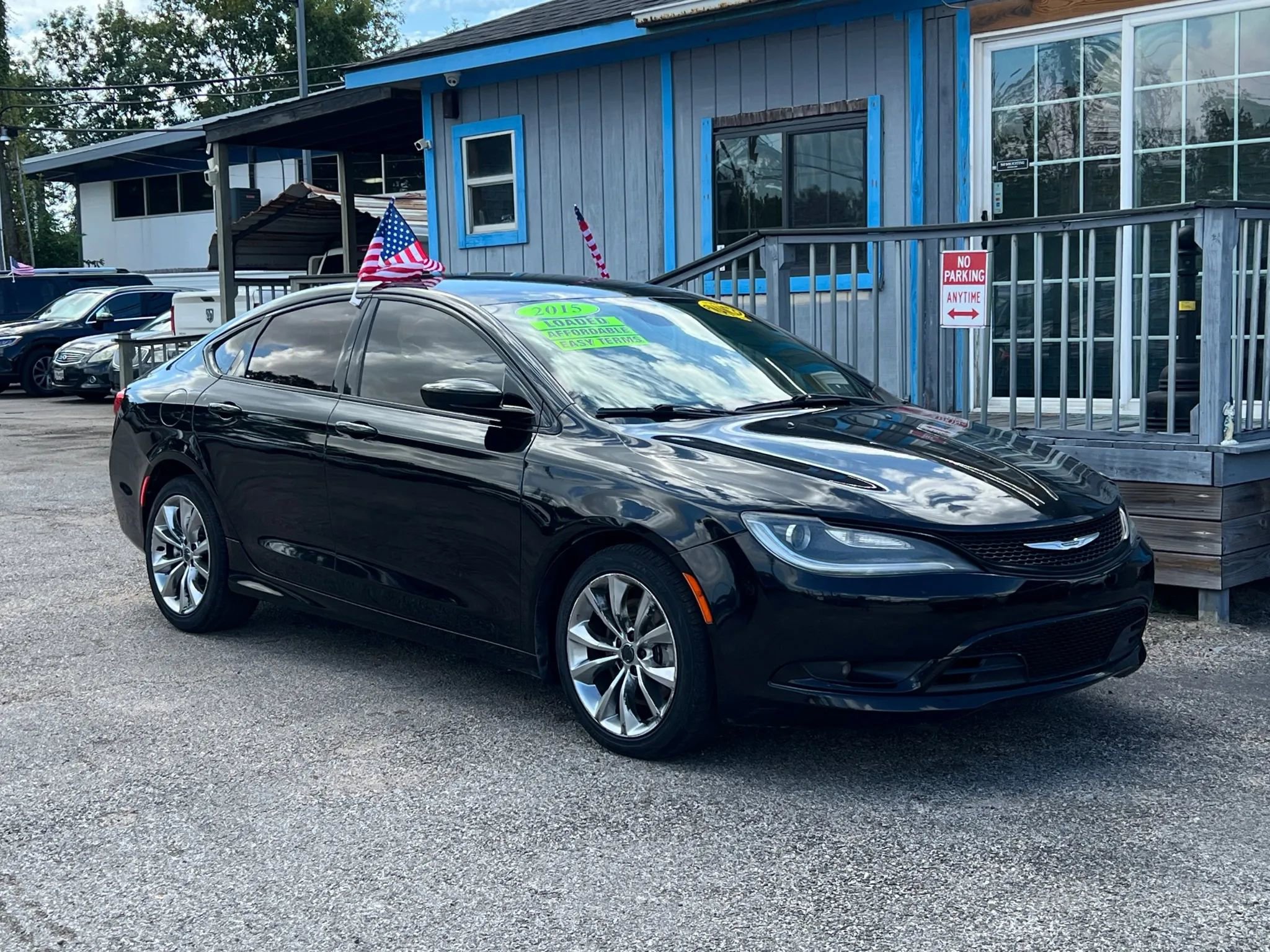 Used 2015 Chrysler 200 S w/ Navigation & Sound Group I image 4