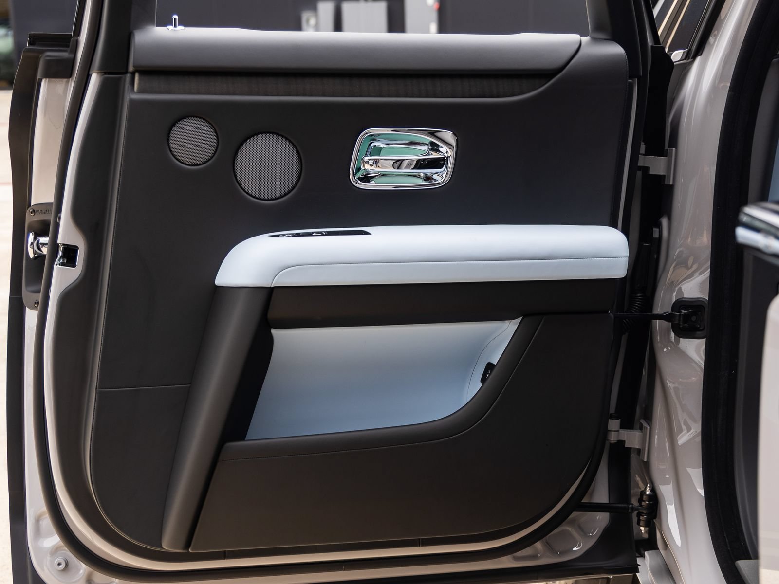 Used 2026 Rolls-Royce Ghost AWD/4WD image 50