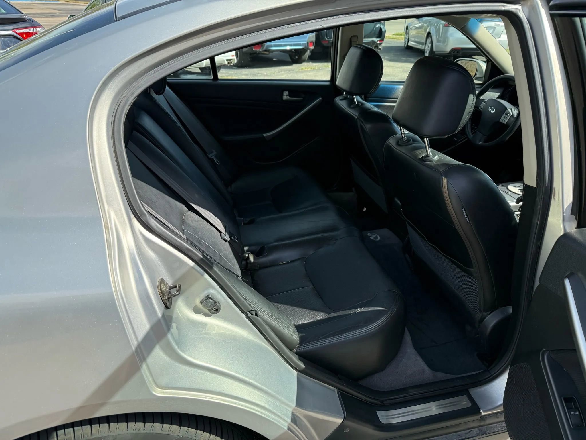 Used 2004 INFINITI G35 Sedan image 8