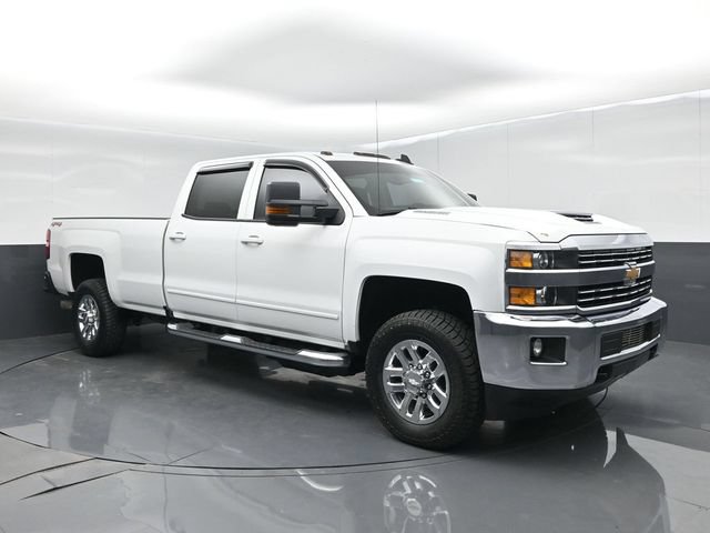 Used 2018 Chevrolet Silverado 2500 LT w/ LT Convenience Package AWD/4WD image 2