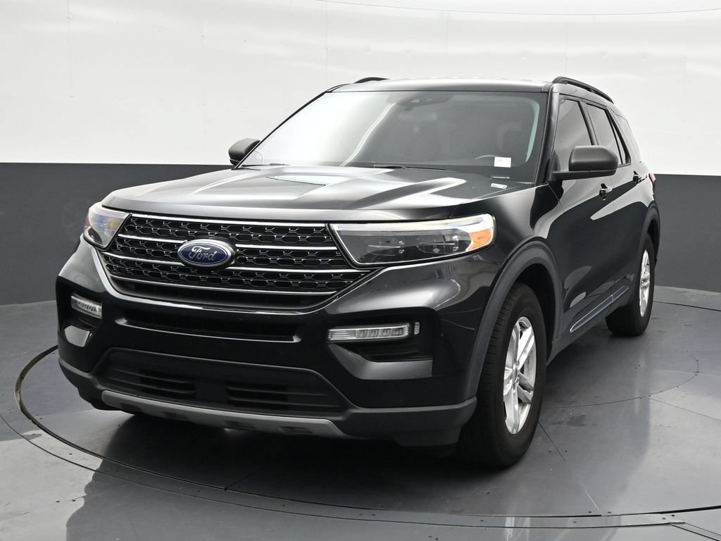 Used 2021 Ford Explorer XLT w/ Equipment Group 202A RWD image 9