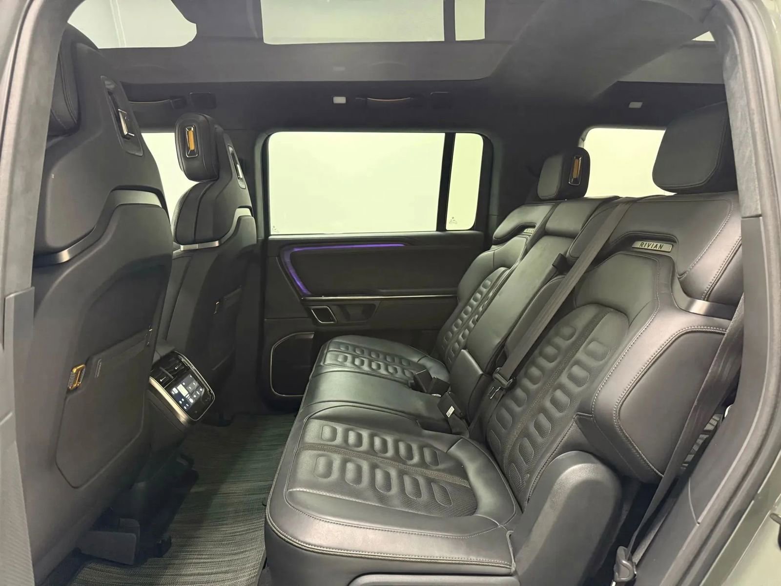 Used 2022 Rivian R1S Launch Edition image 20