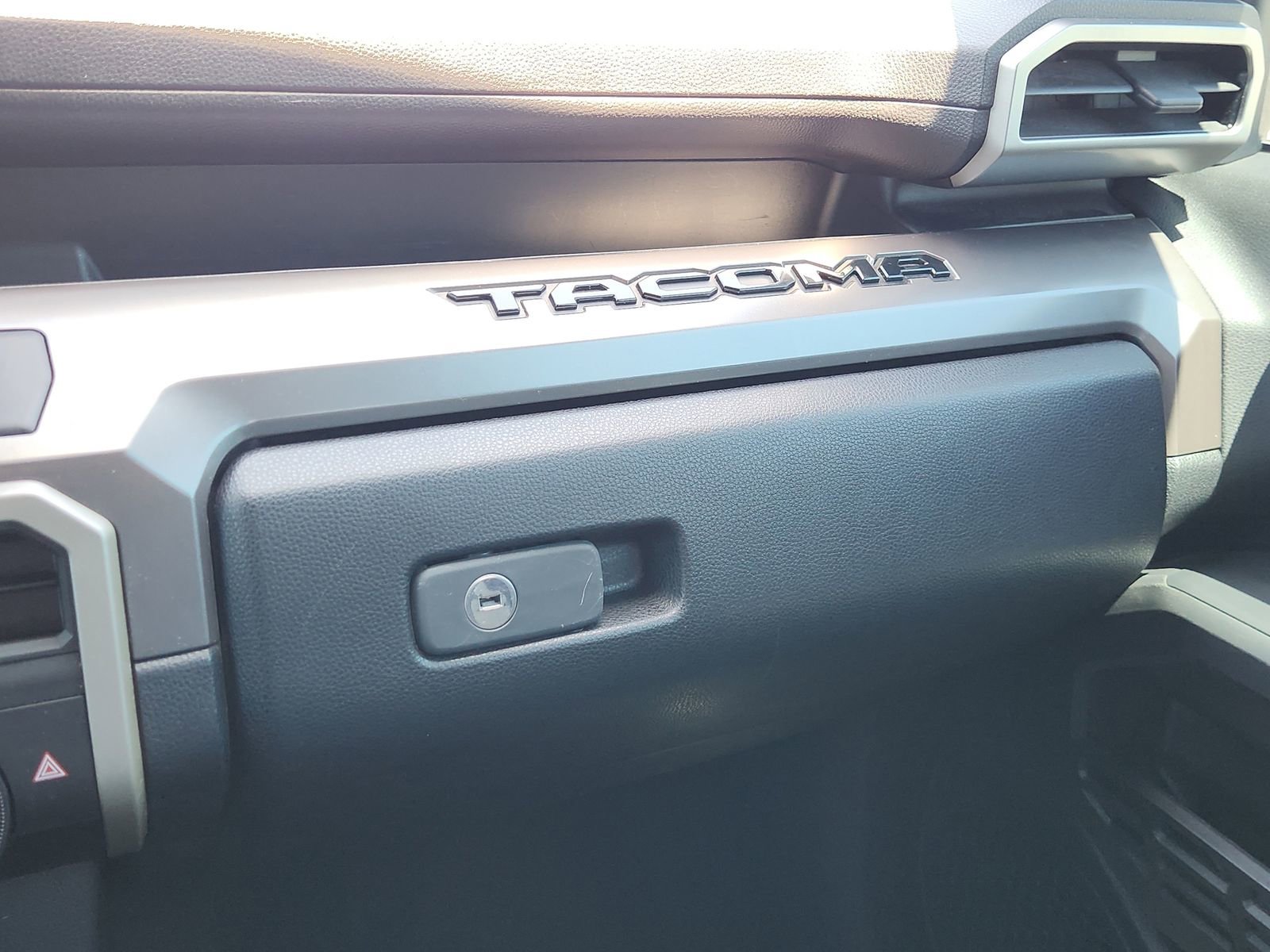 Used 2024 Toyota Tacoma TRD Off-Road w/ TRD Off Road Upgrade Package AWD/4WD image 23