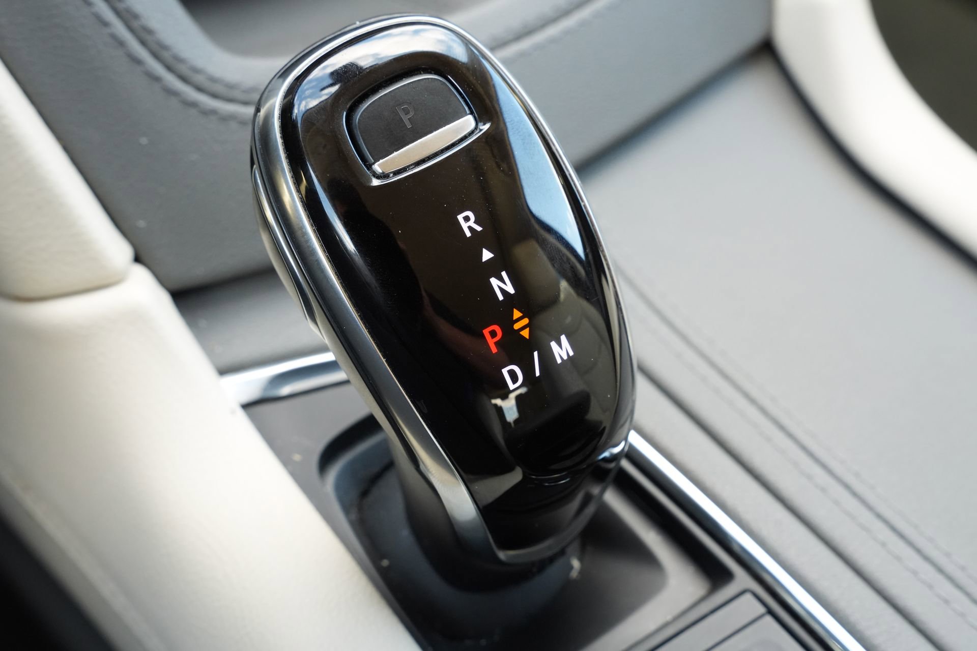 Certified 2022 Cadillac XT6 Premium Luxury w/ Technology Package image 14