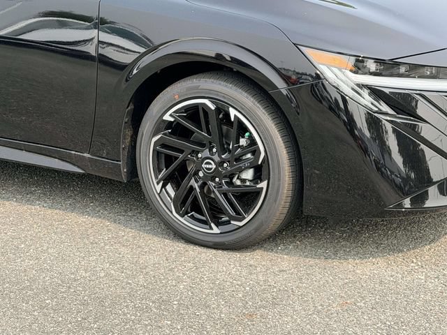 New 2026 Nissan Sentra SR w/ SR Premium Package FWD image 7
