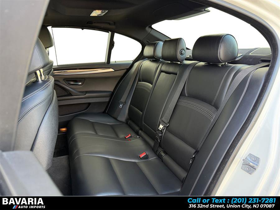 Used 2016 BMW 550i xDrive Sedan AWD/4WD image 16