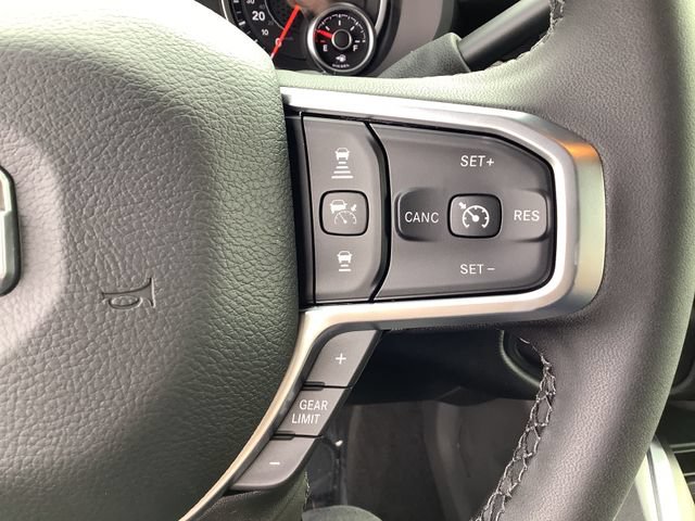 New 2026 RAM 2500 Big Horn AWD/4WD image 12