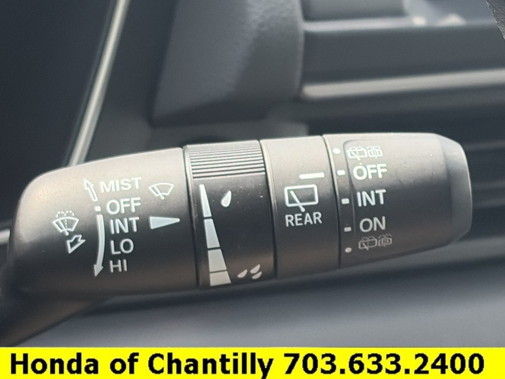 Certified 2024 Honda Pilot Touring image 11