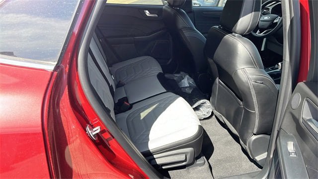 Used 2024 Ford Escape SE w/ PHEV Premium Package image 31