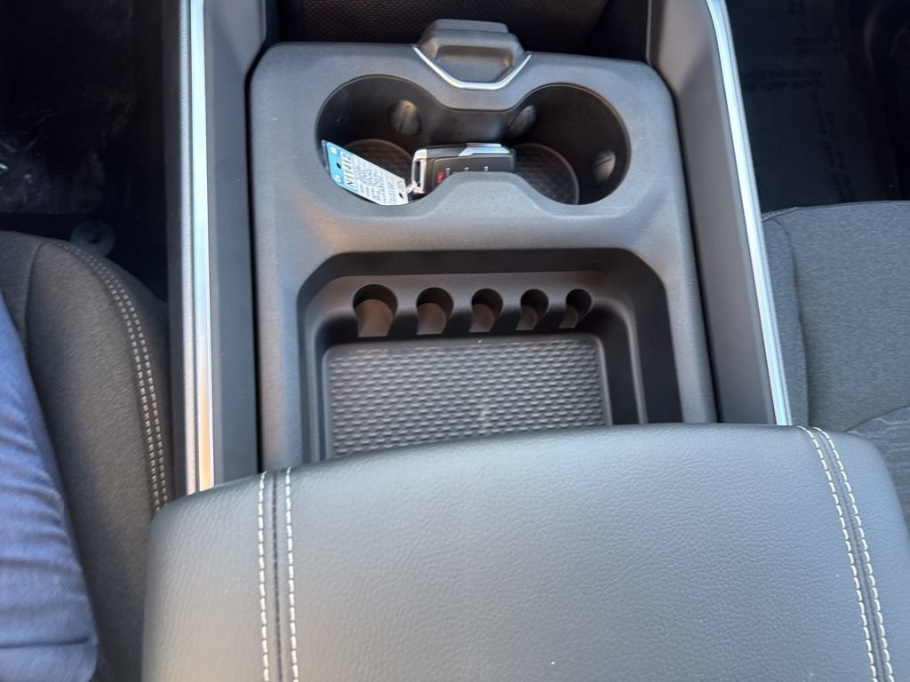 New 2026 RAM 3500 Big Horn AWD/4WD image 16