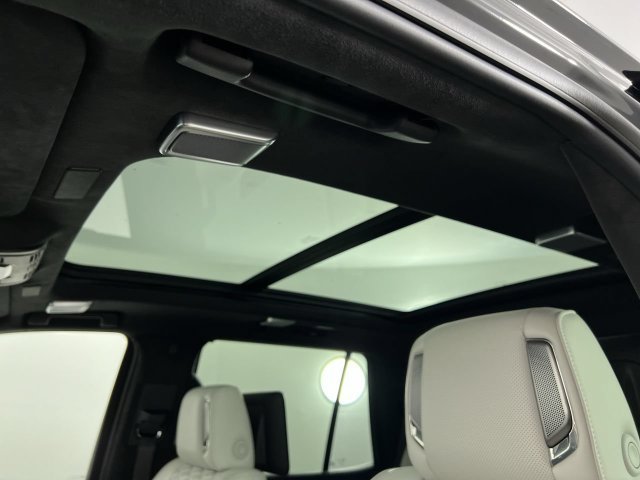 Certified 2025 Cadillac Escalade Sport Platinum AWD/4WD image 19