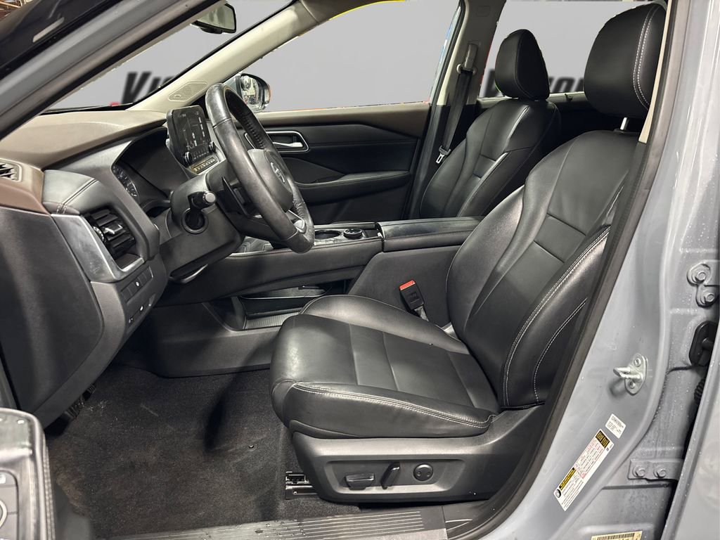 Used 2021 Nissan Rogue SL w/ Premium Package image 9