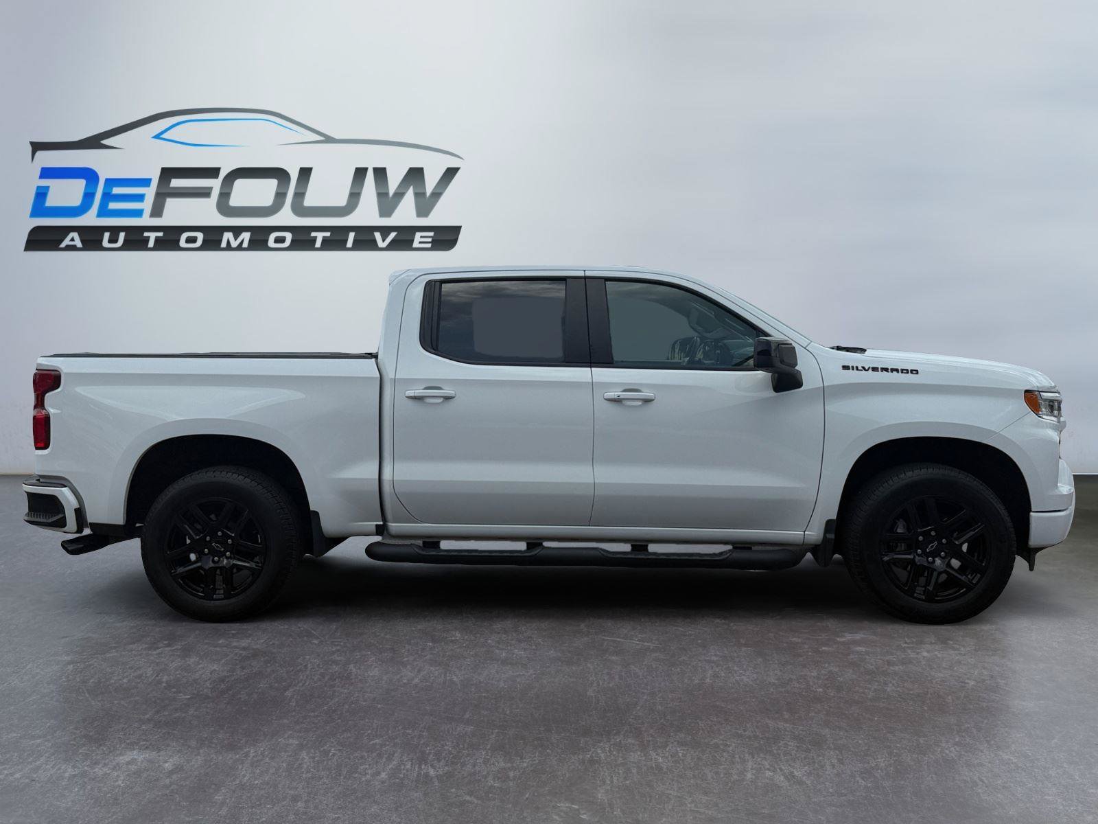 Used 2023 Chevrolet Silverado 1500 RST w/ Protection Package AWD/4WD image 2