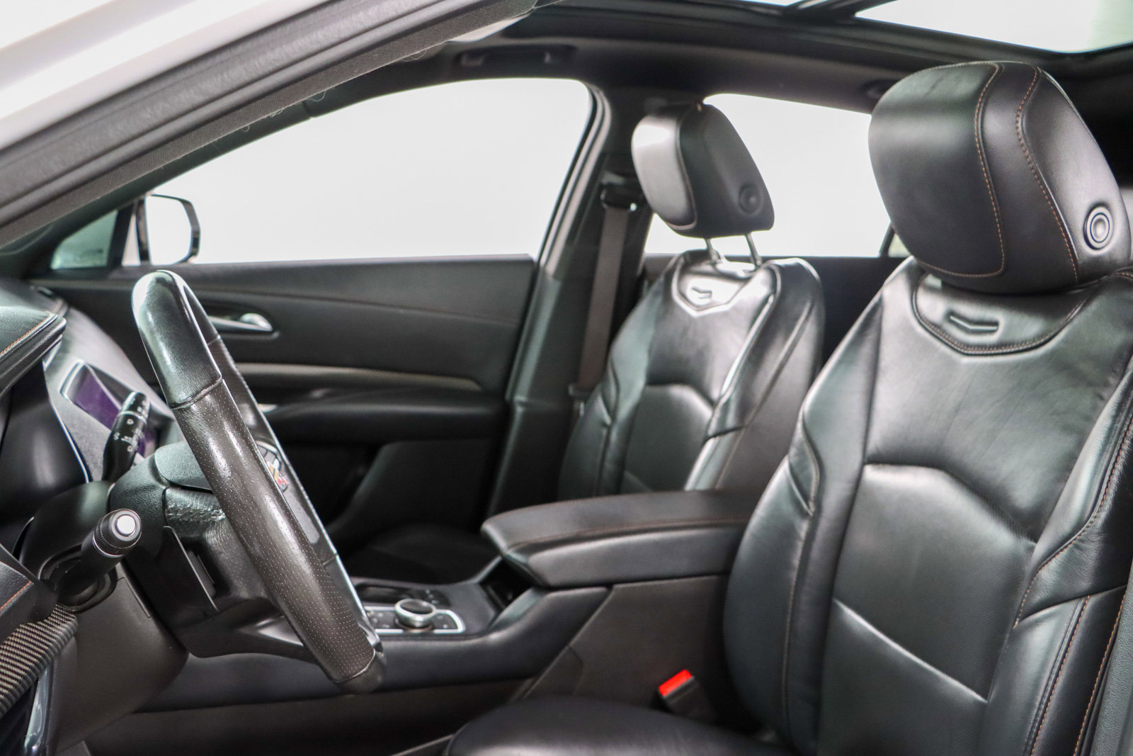 Used 2023 Cadillac XT4 Sport image 24