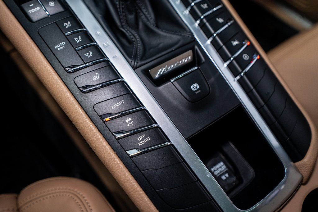 Used 2021 Porsche Macan S image 49