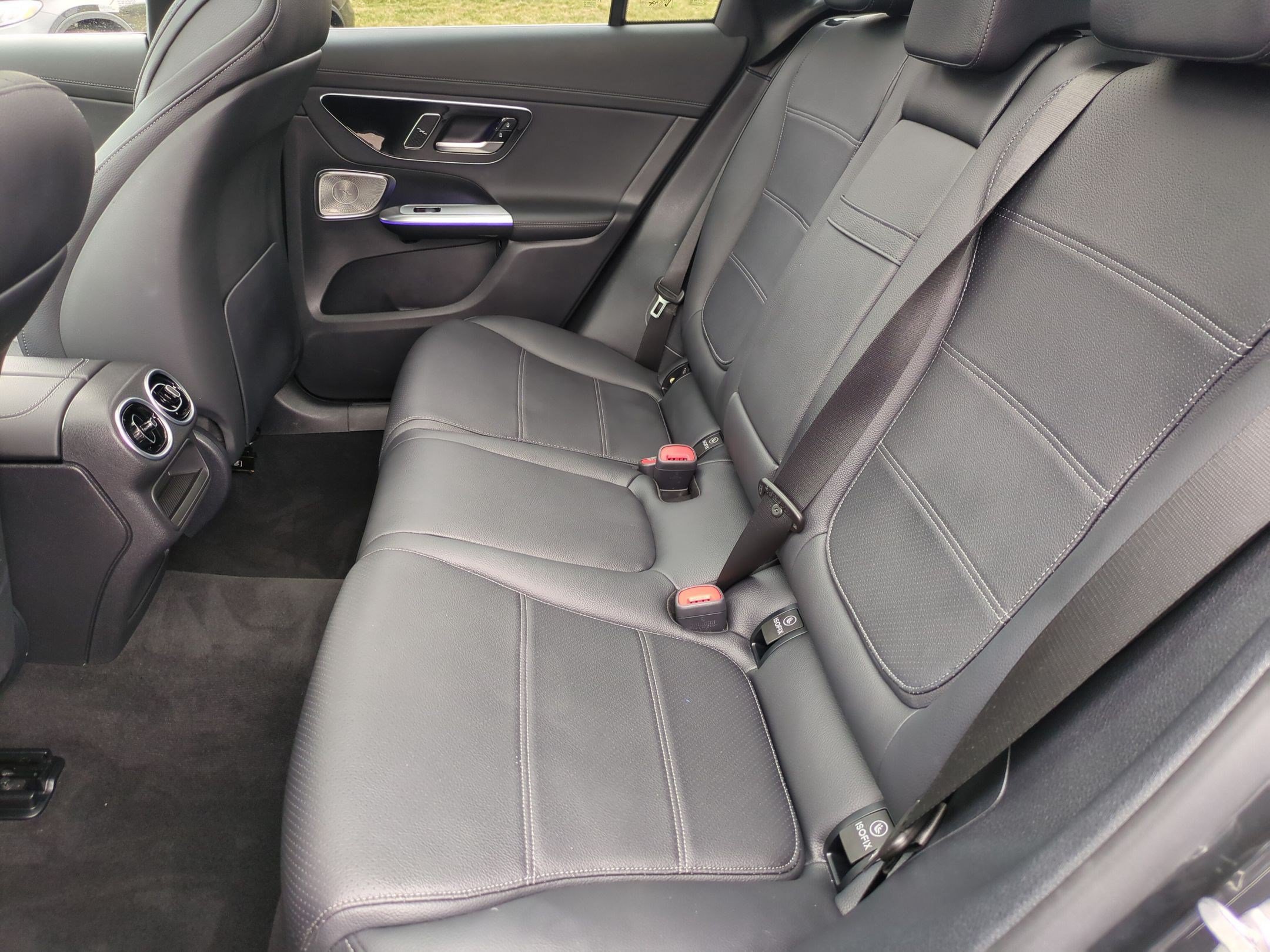 Certified 2025 Mercedes-Benz GLC 300 4MATIC image 31
