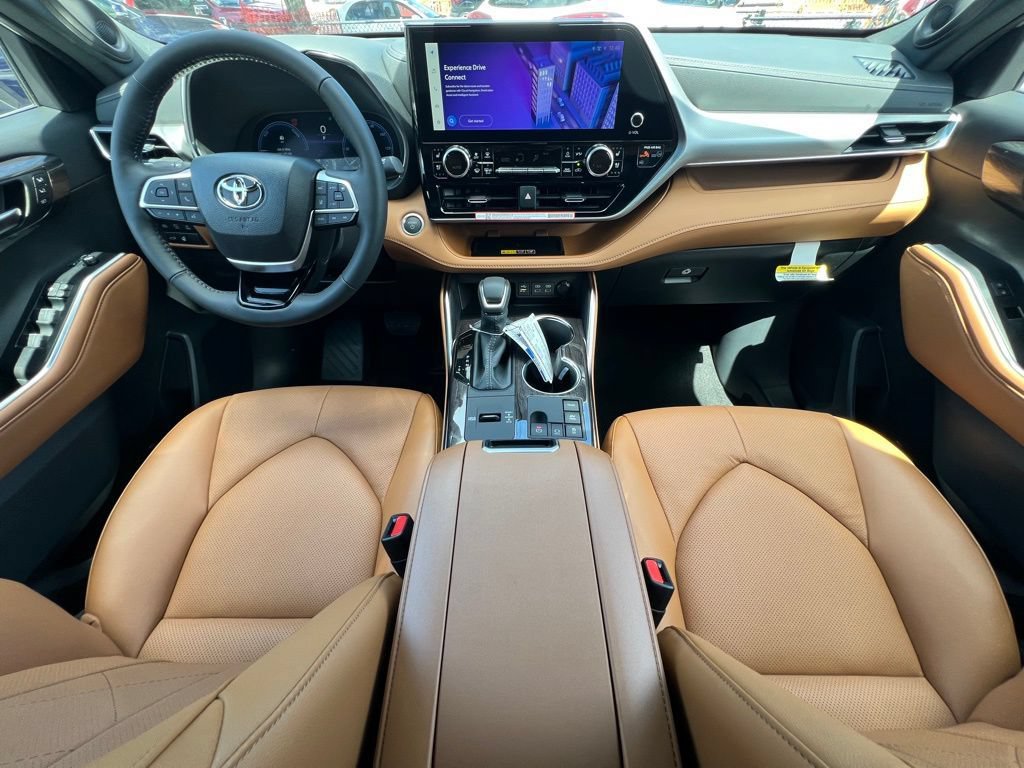 New 2026 Toyota Highlander Platinum AWD/4WD image 21
